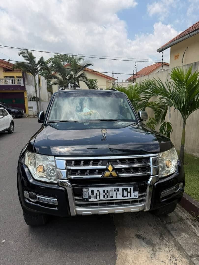 Mitsubishi Pajero GLS 