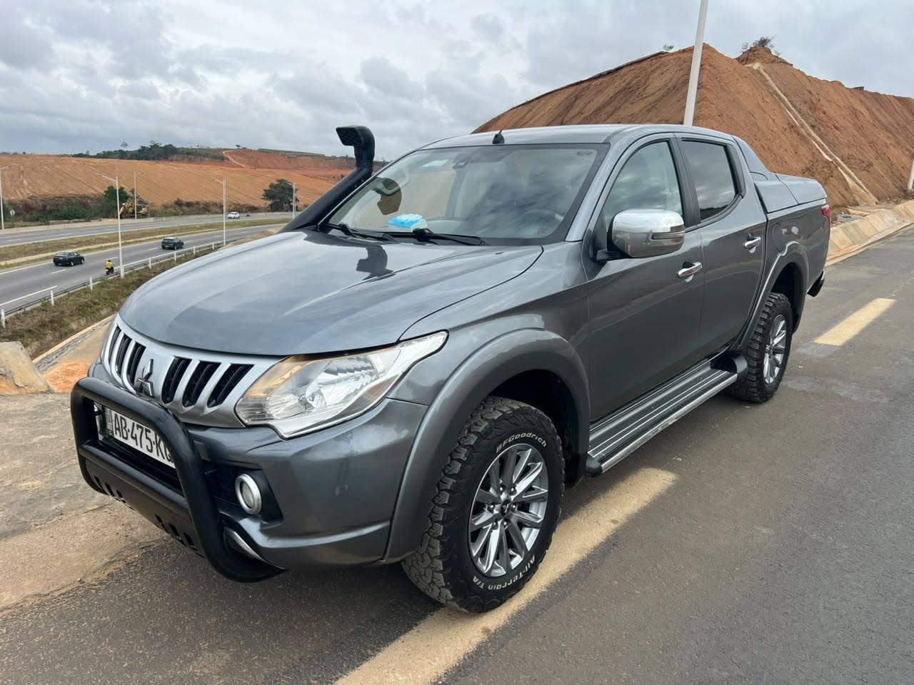 MITSUBISHI L200 SPORTERO